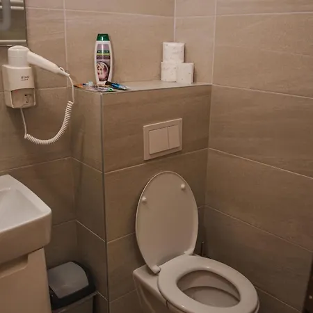 Jecmiste トゥズラ