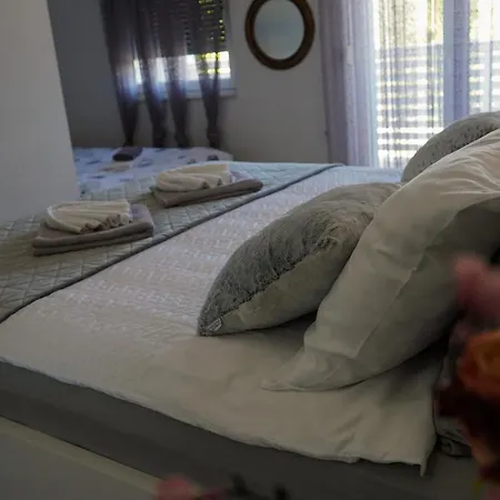 Jecmiste トゥズラ