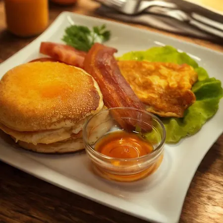 Jecmiste モーテル トゥズラ